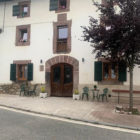 Apartamentos De Montana Mendiola - Casa Ferran-Casa Karrikaburu Valcarlos Extérieur photo