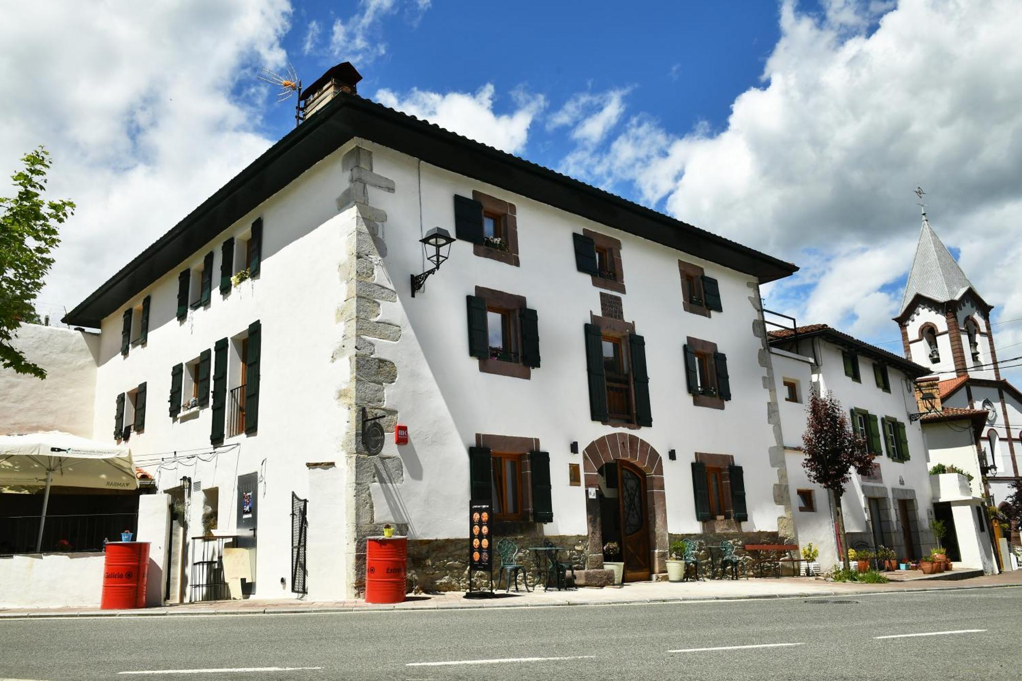 Apartamentos De Montana Mendiola - Casa Ferran-Casa Karrikaburu Valcarlos Extérieur photo